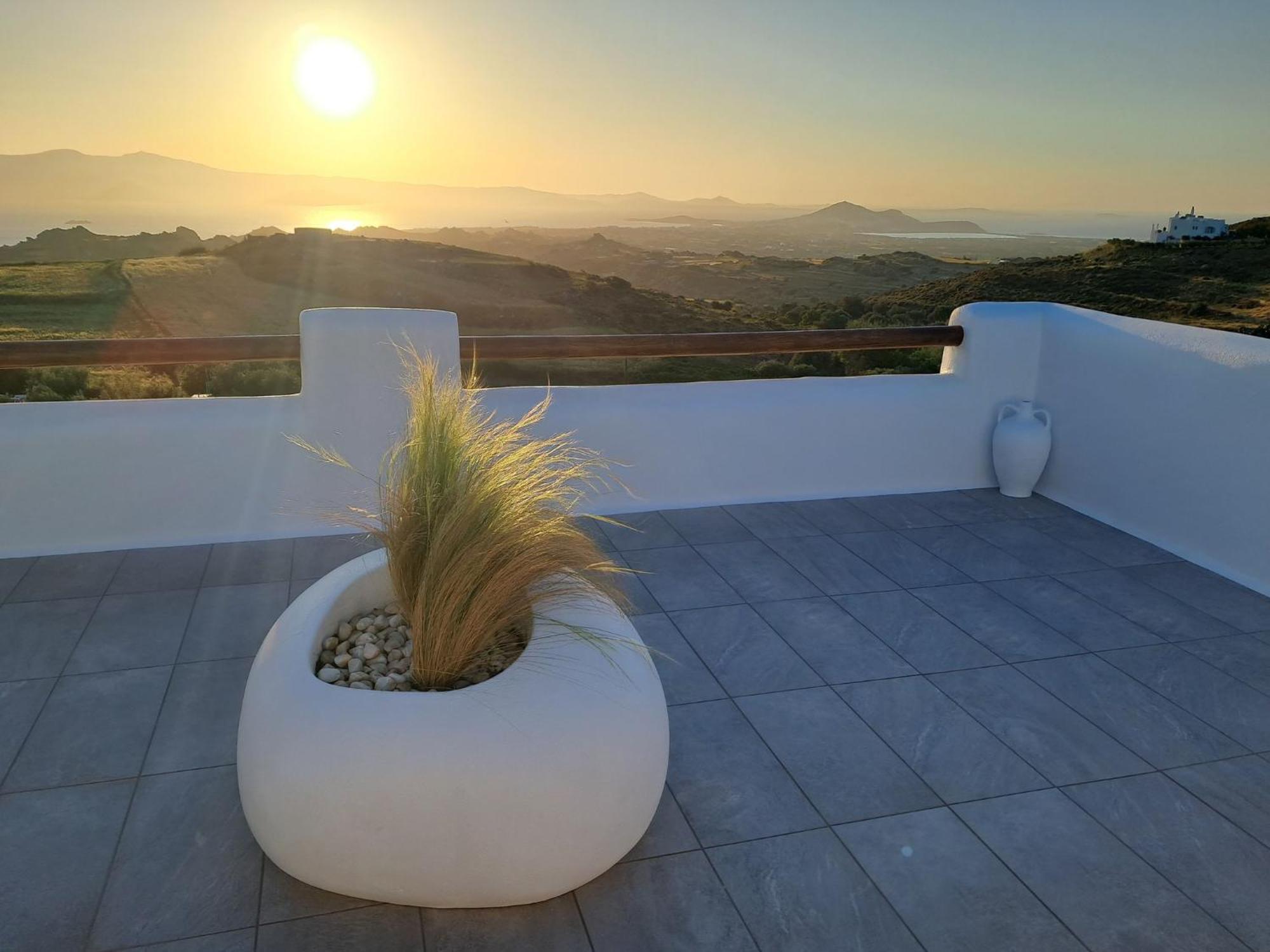 Ariadne'S Crown Luxury Suites With Private Pool Vívlos Eksteriør bilde
